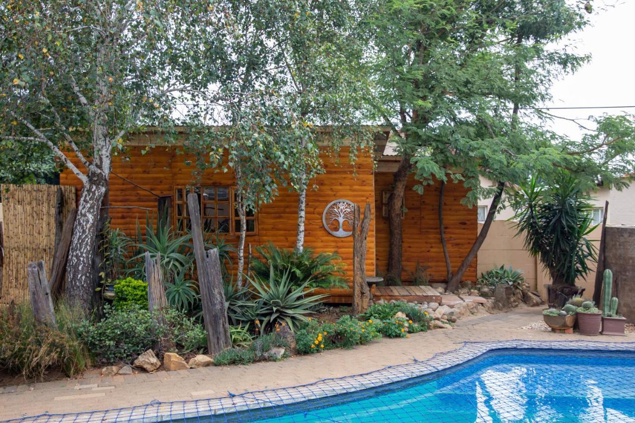 Blyde Africa- Cottage Бенони Екстериор снимка